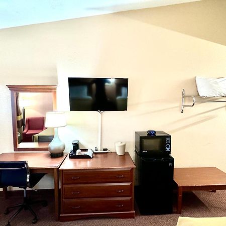 Owensville Inn Екстериор снимка