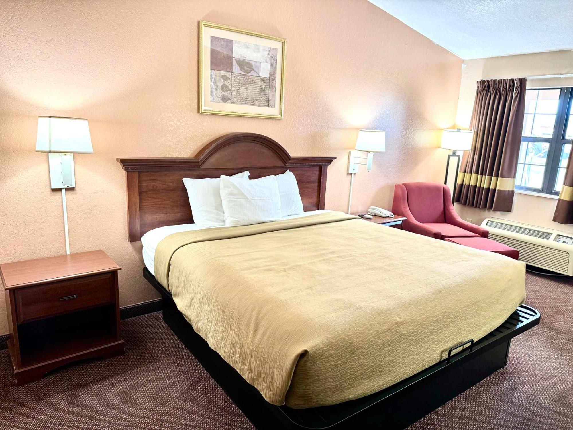 Owensville Inn Екстериор снимка