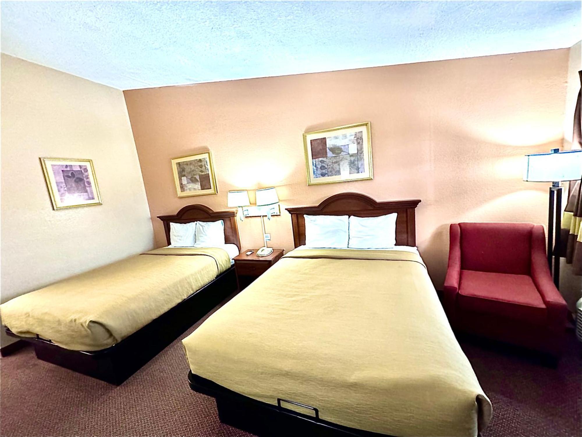 Owensville Inn Екстериор снимка